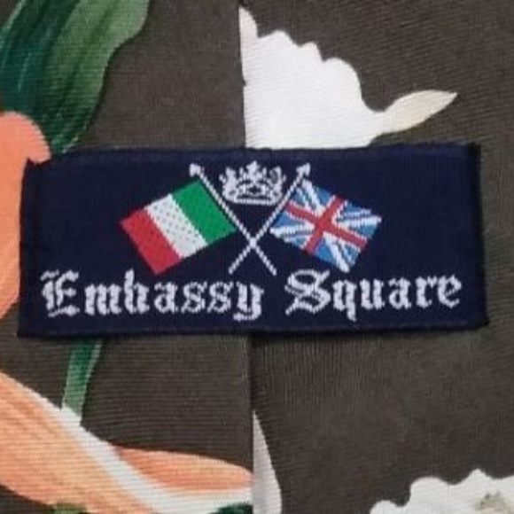 Embassy Square Floral %100 Silk Tie - Picture 4 of 6